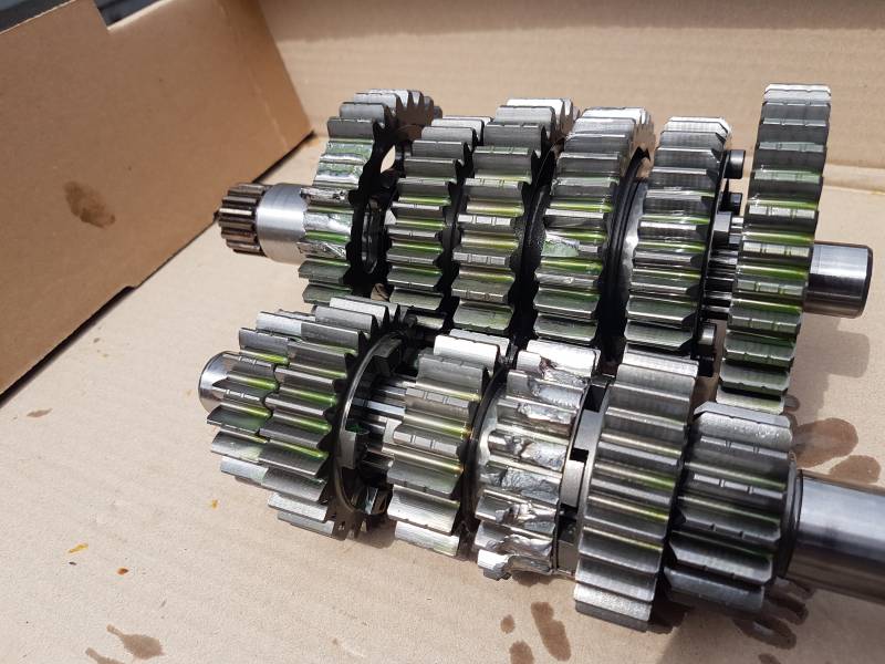 Changement de boite de vitesse et montage d'un blipper sur une APRILIA RSV4 à Annecy